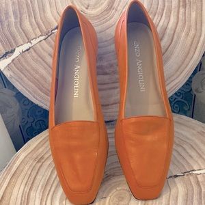 Orange flats for year round comfort